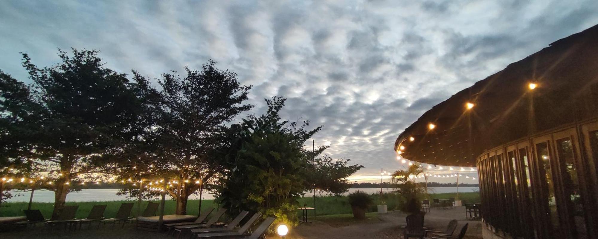 Houttuyn Wellness River Resort Paramaribo Exteriör bild